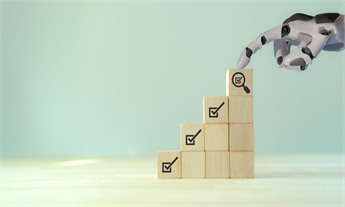 Critic Agent – Active Answer Verification: automated validation process with AI checking and confirming outputs step by step before final approval